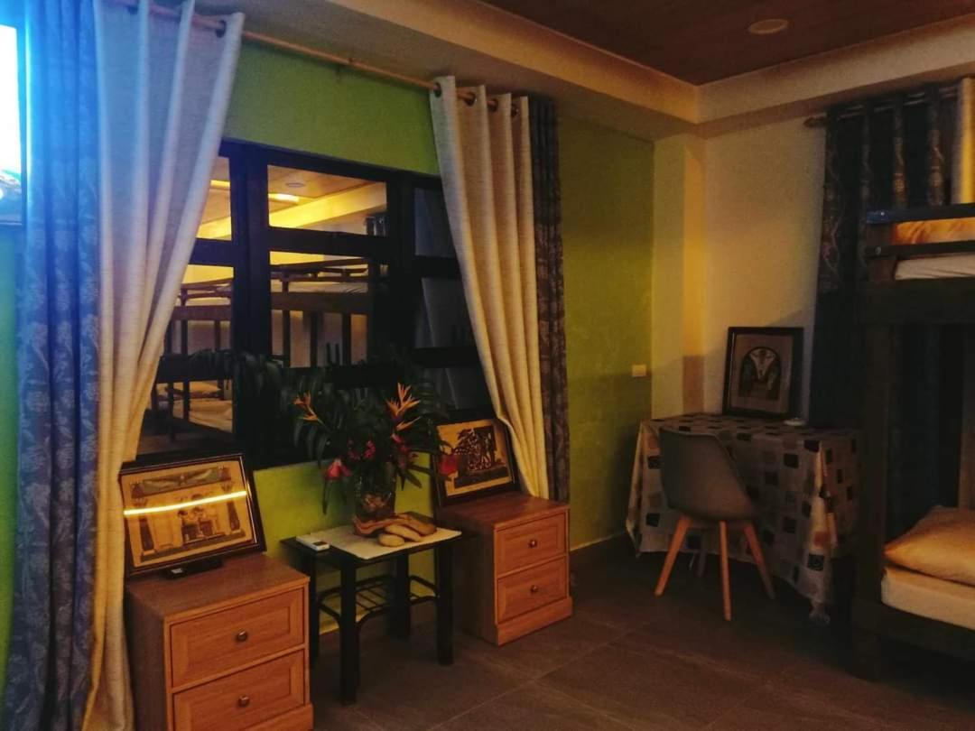 Gbu Loboc River Guesthouse Buitenkant foto