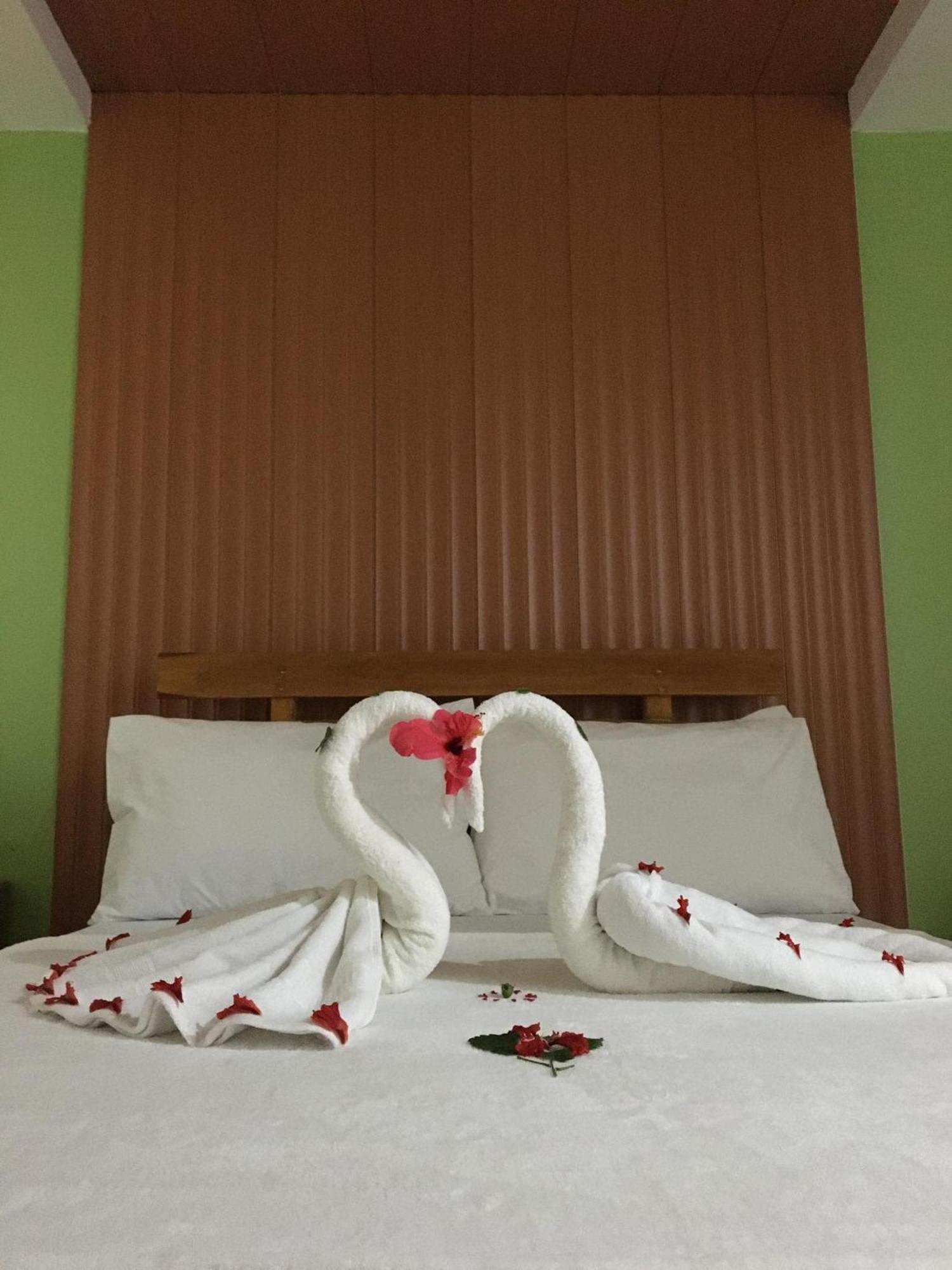 Gbu Loboc River Guesthouse Buitenkant foto